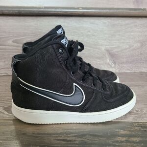 Nike Vandal high top shoes sneakers size 4y kids
